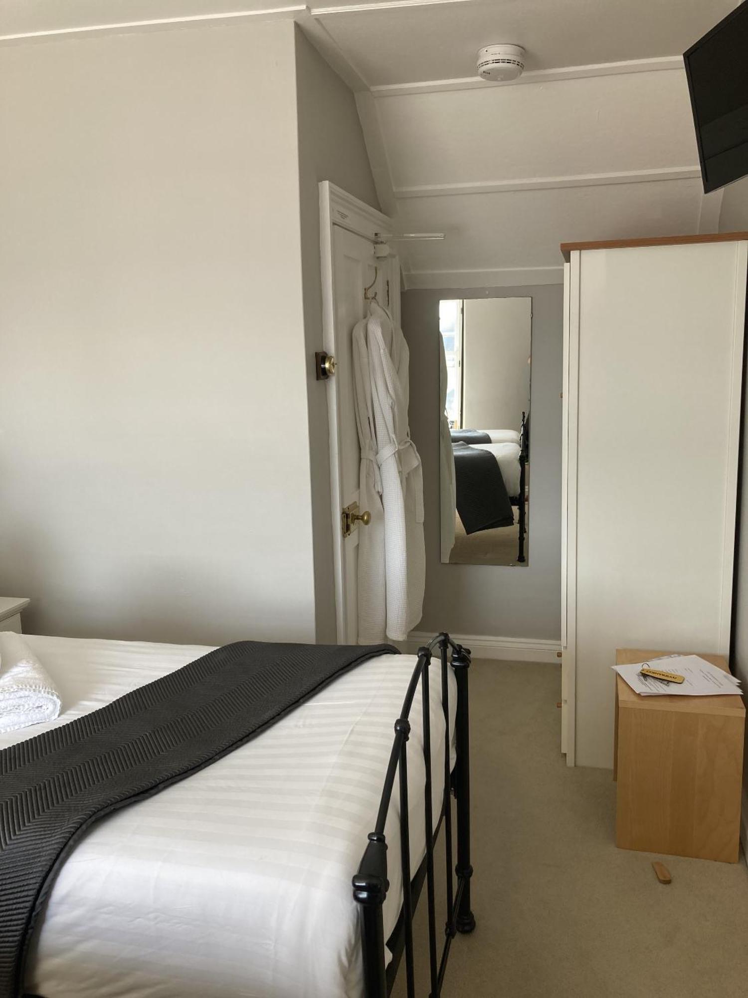 Bed and Breakfast Old Temperance House Saint Keverne Номер фото
